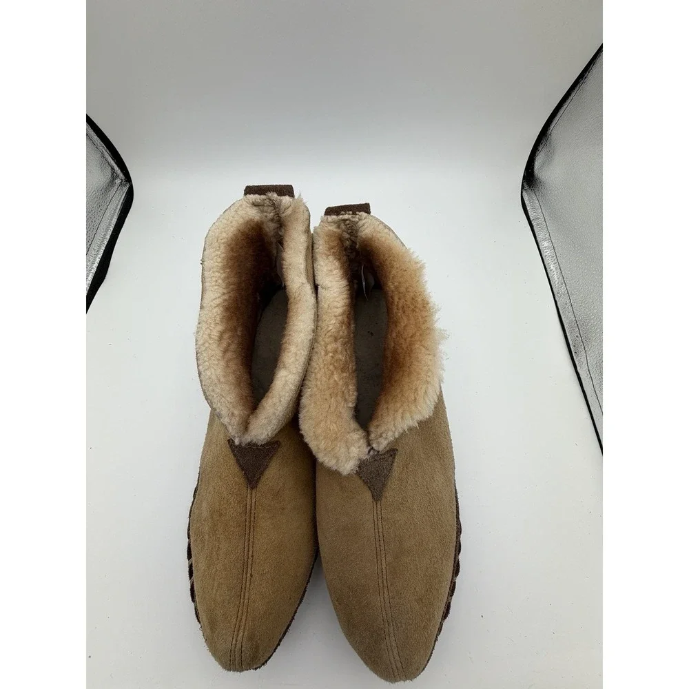 Cabela's Genuine Shearling Slippers Men's Size 10M Suede Leather Brown.    5255